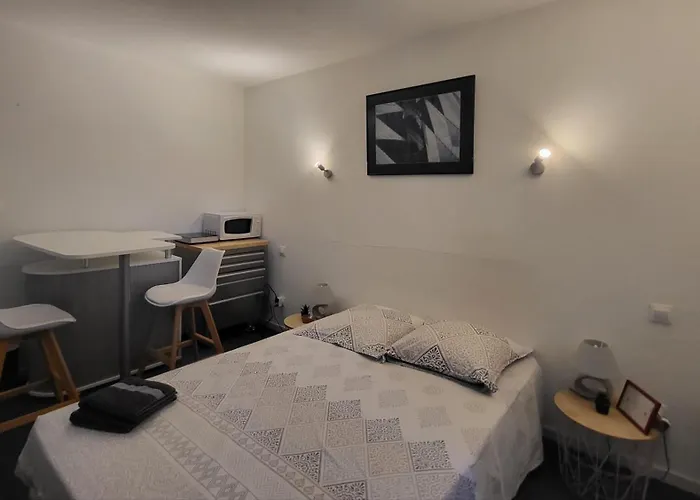 Adele - D'hotes B&B 아그