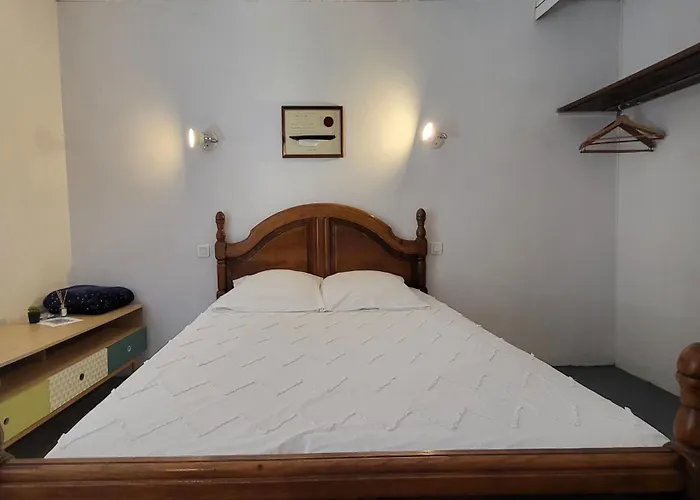 Adele - D'hotes B&B 아그